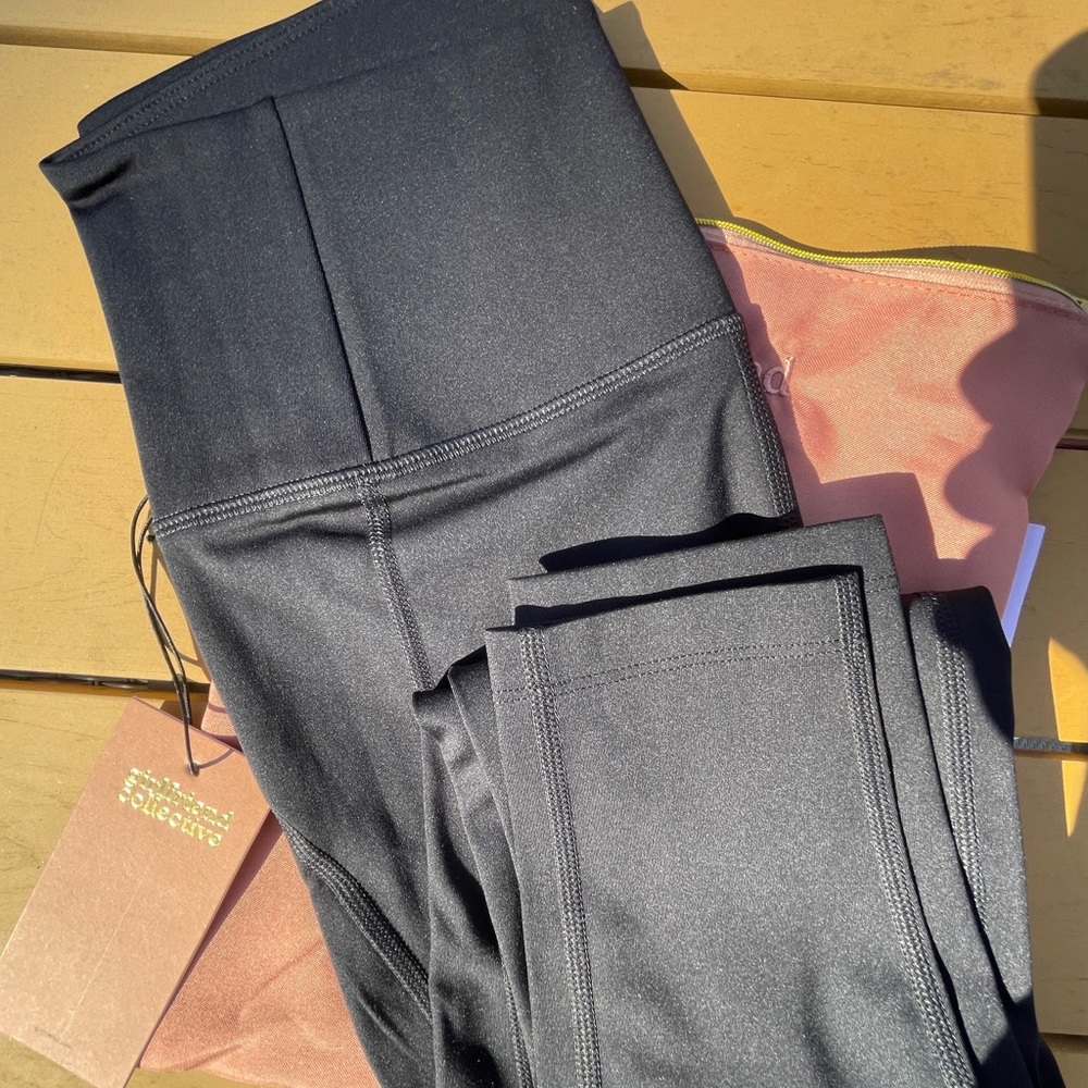 Black Compressive High-Rise Legging (28.5”) NWT!!